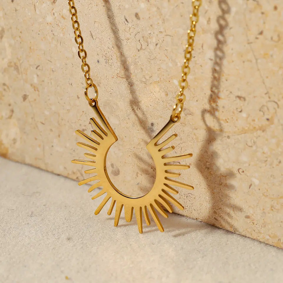 The Akino Necklace